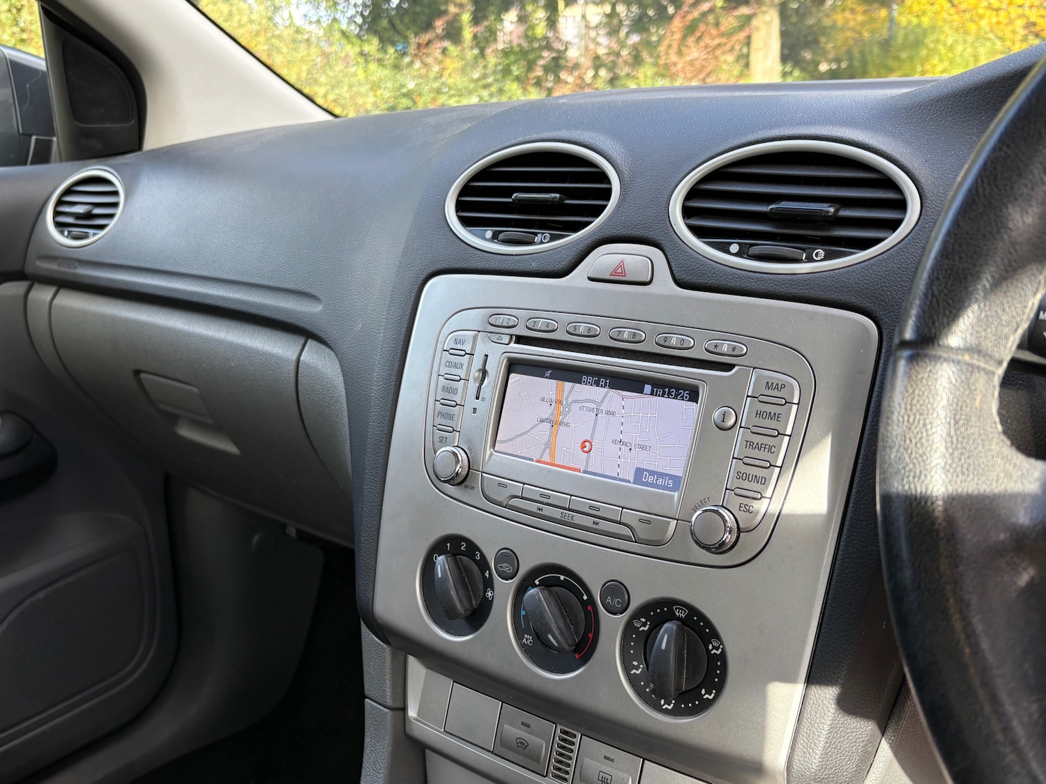 Used Ford Focus 2011 for sale - 76376967: Photo 14