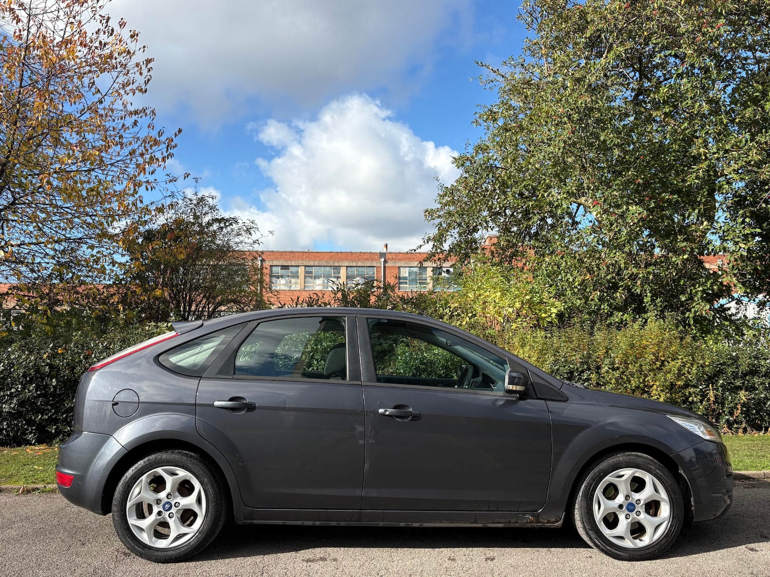 Used Ford Focus 2011 for sale - 76376967: Photo 5