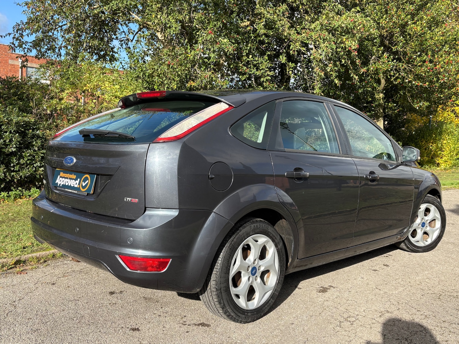 Used Ford Focus 2011 for sale - 76376967: Photo 9