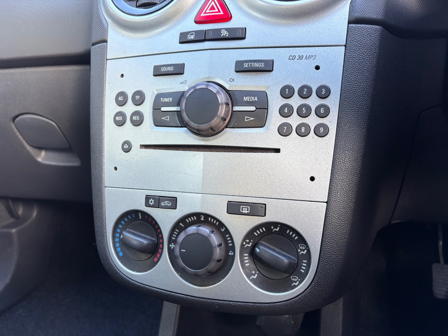 Used Vauxhall Corsa 2014 for sale - 76182269: Photo 12