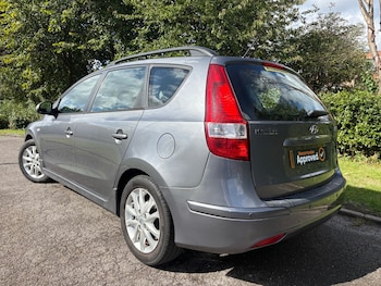 Used Hyundai i30 2011 for sale - 75881856: Photo