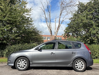 Used Hyundai i30 2011 for sale - 75881856: Photo