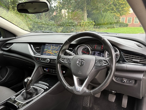 Used Vauxhall Insignia 2018 for sale - 76114523: Photo 13