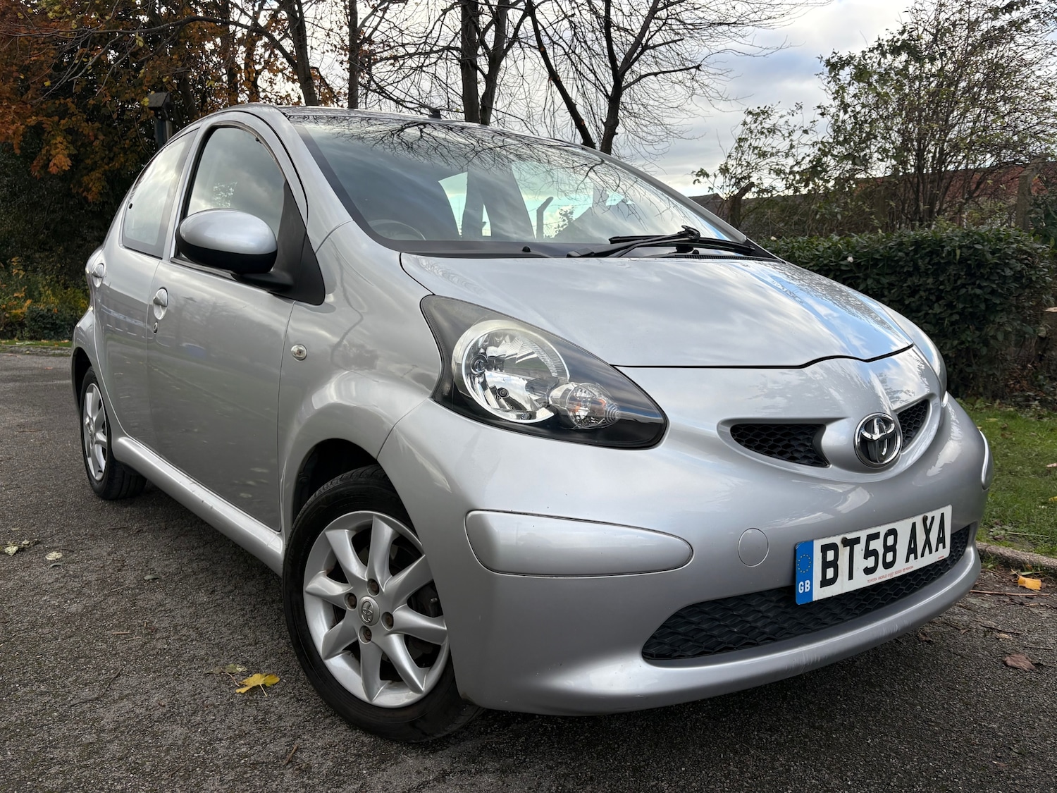 Used Toyota AYGO 2009 for sale - 76518570: Photo 2