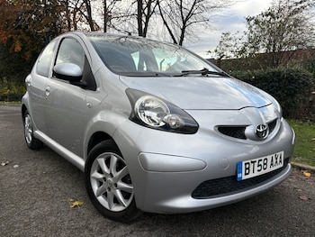 Used Toyota AYGO 2009 for sale - 76518570: Photo