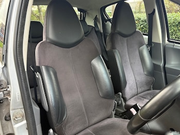 Used Toyota AYGO 2009 for sale - 76518570: Photo