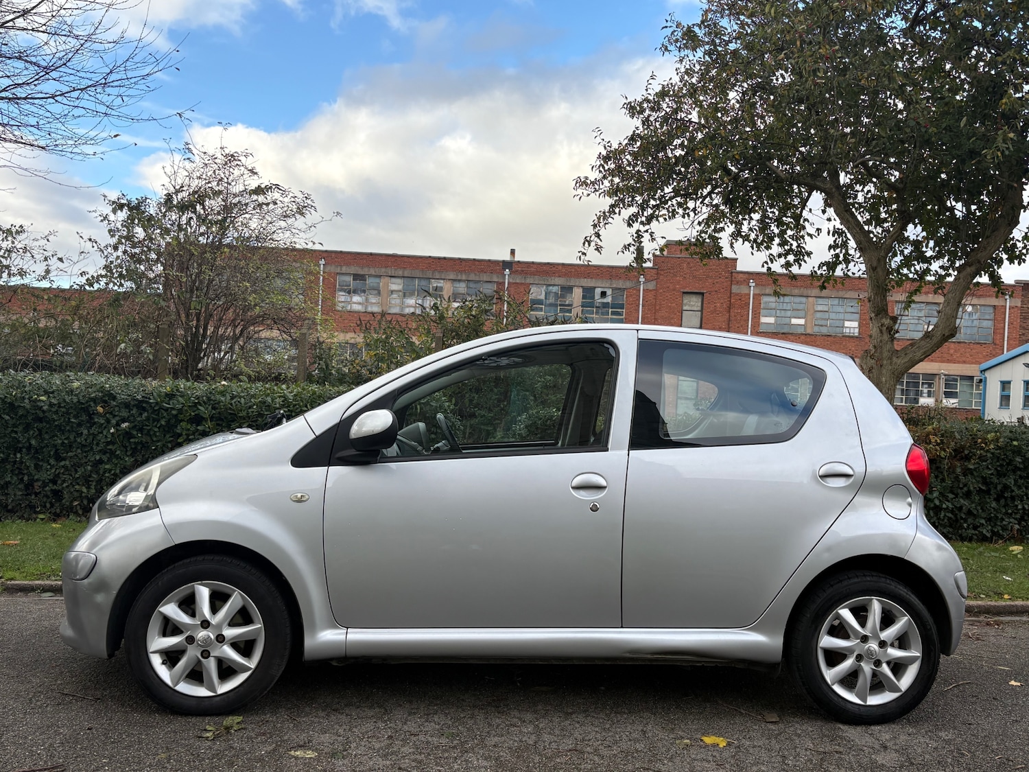 Used Toyota AYGO 2009 for sale - 76518570: Photo 6