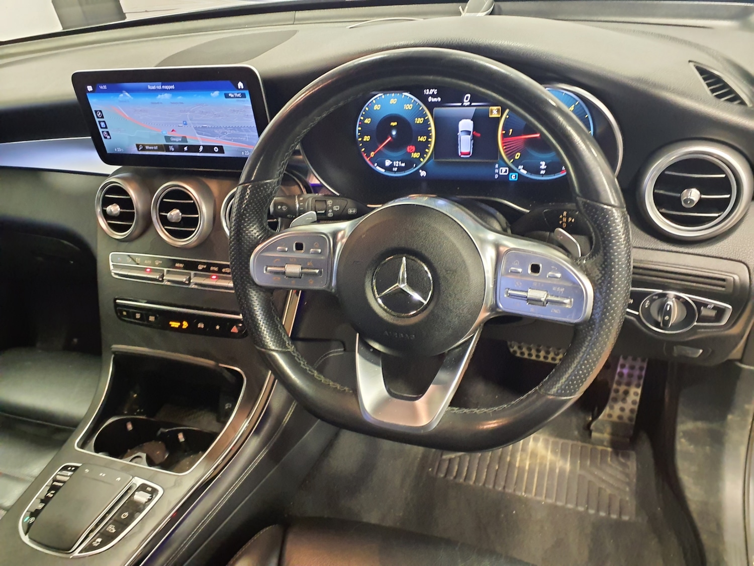 Used Mercedes-Benz GLC 2019 for sale - 77881186: Photo 3