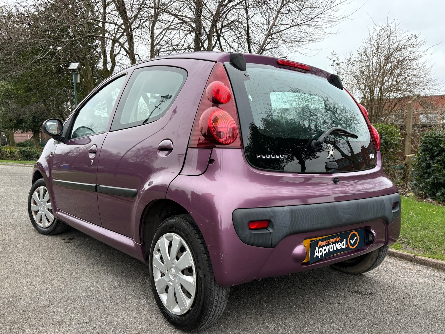 Used Peugeot 107 2014 for sale - 76950832: Photo 4