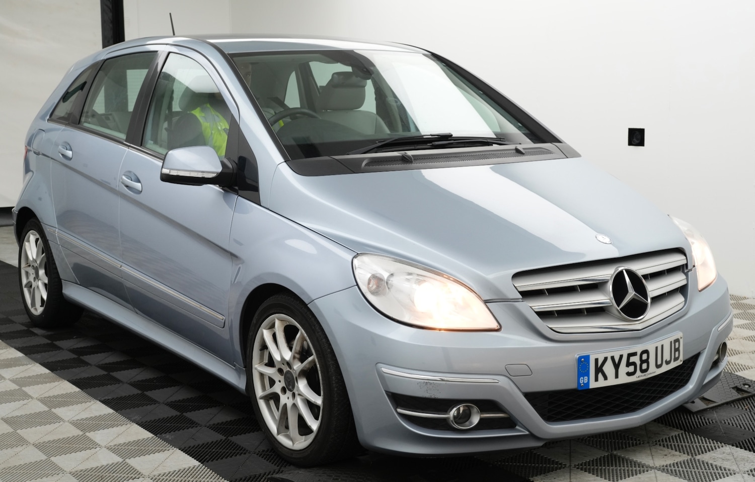 Used Mercedes-Benz B Class 2008 for sale - 76821994: Photo 1