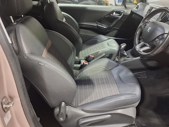 Used Peugeot 208 2012 for sale - 77461394: Photo