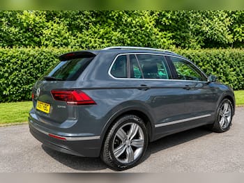 Used Volkswagen Tiguan 2017 for sale - 79748554: Photo