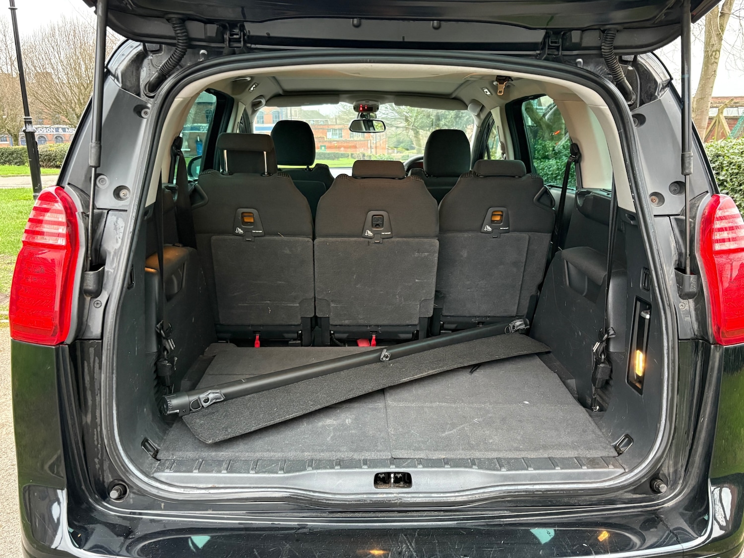 Used Peugeot 5008 2012 for sale - 77063755: Photo 10