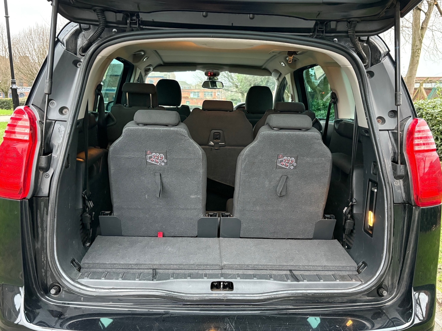 Used Peugeot 5008 2012 for sale - 77063755: Photo 11