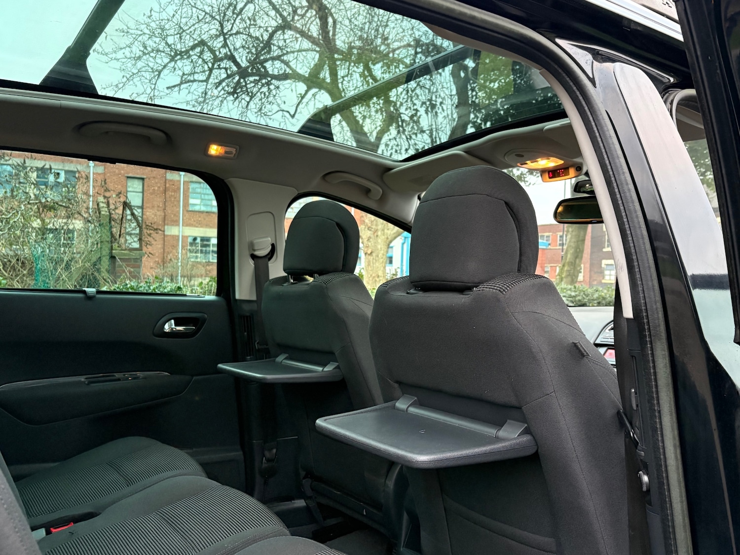 Used Peugeot 5008 2012 for sale - 77063755: Photo 13