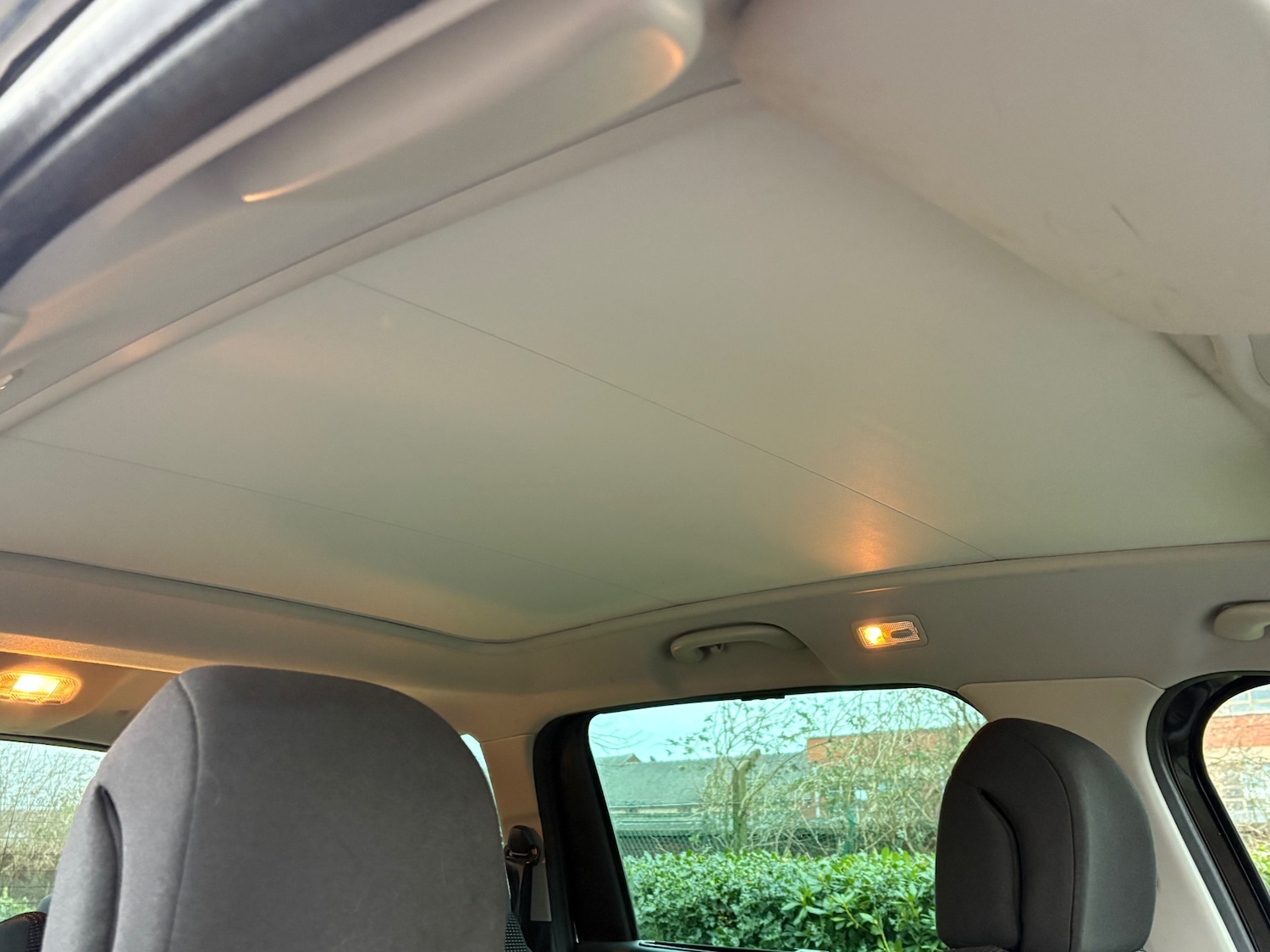 Used Peugeot 5008 2012 for sale - 77063755: Photo 17