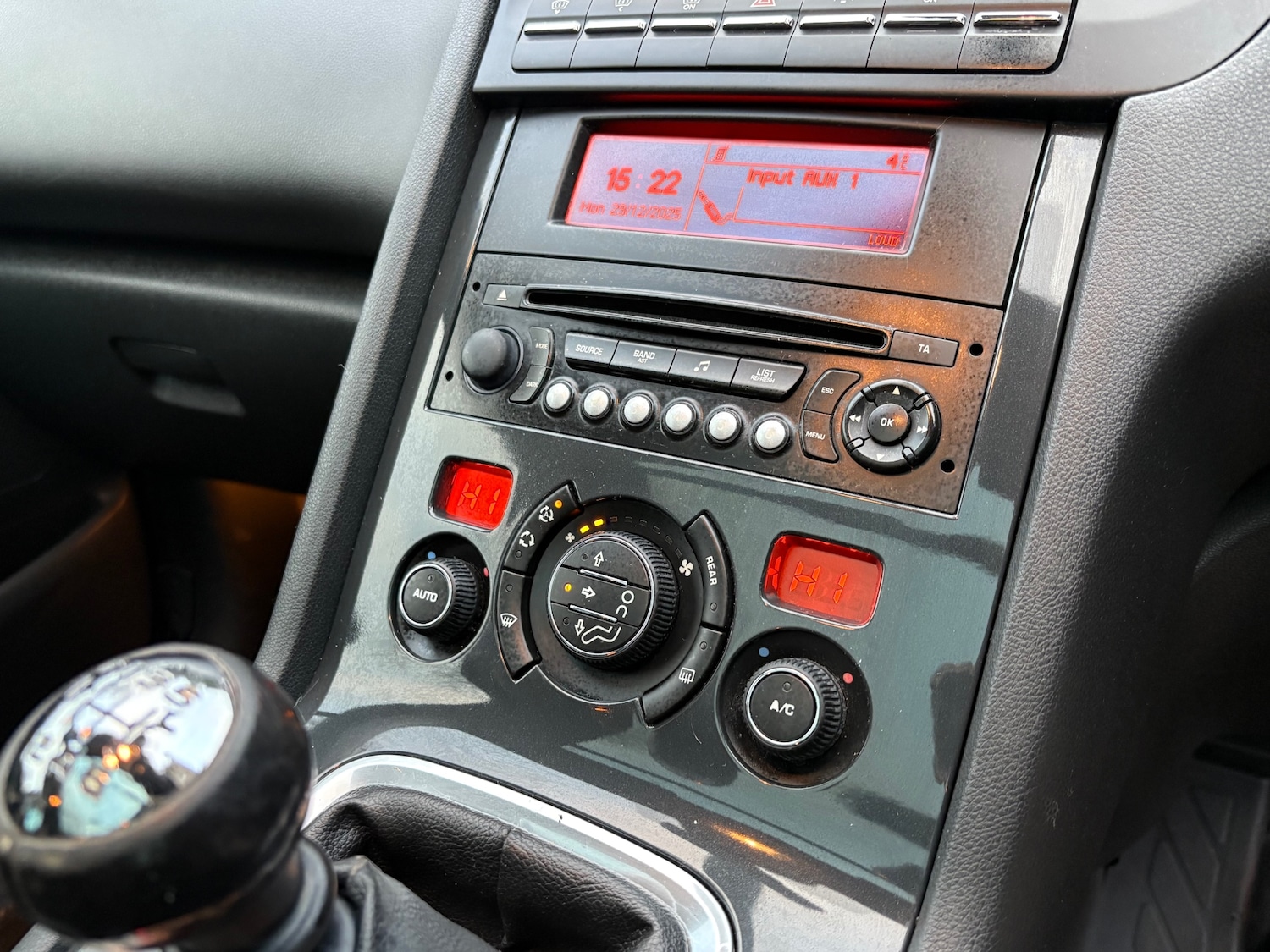 Used Peugeot 5008 2012 for sale - 77063755: Photo 18