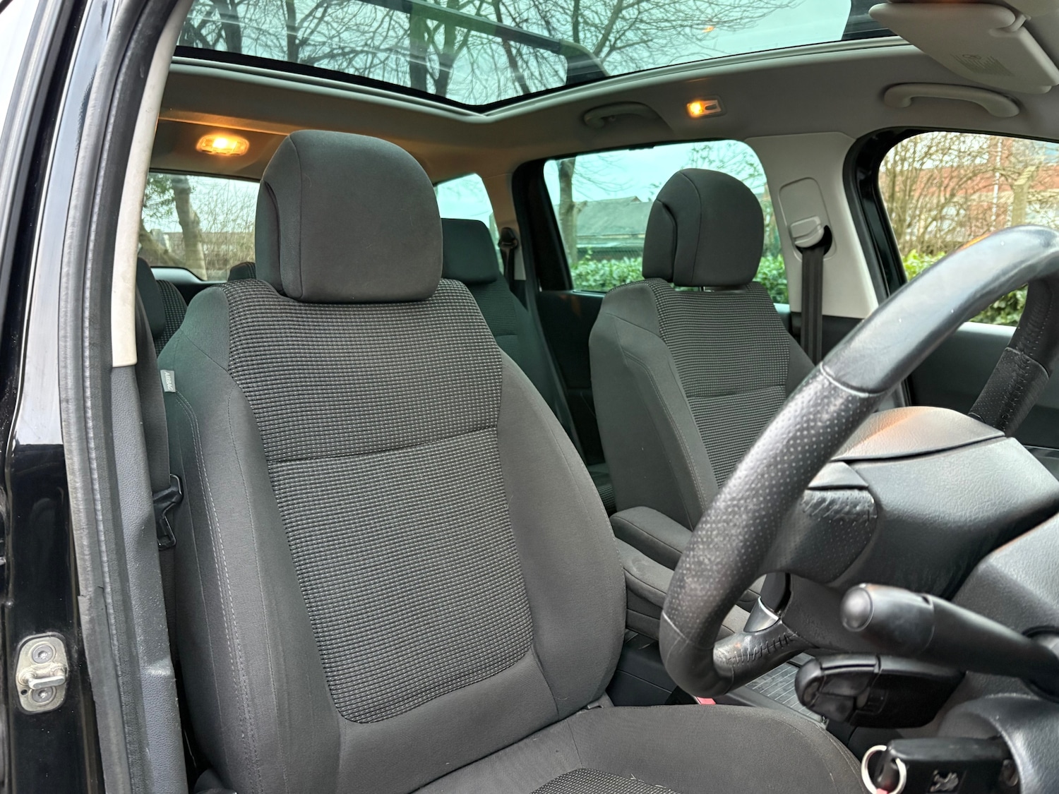 Used Peugeot 5008 2012 for sale - 77063755: Photo 23