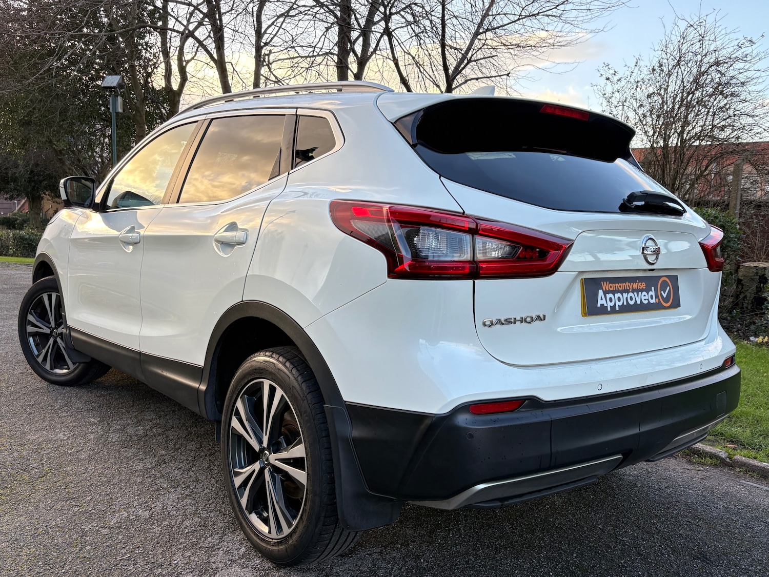 Used Nissan Qashqai 2017 for sale - 77005969: Photo 2