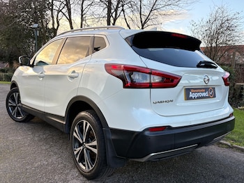 Used Nissan Qashqai 2017 for sale - 77005969: Photo