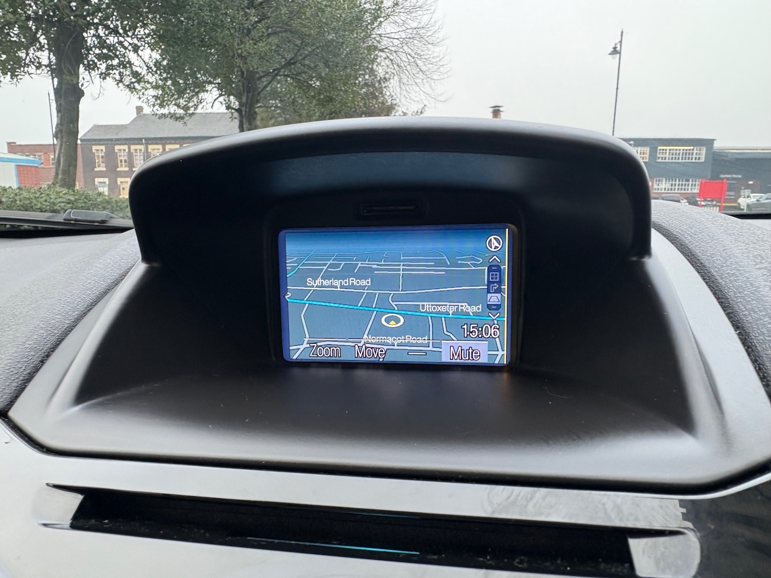 Used Ford Fiesta 2015 for sale - 77249049: Photo 11