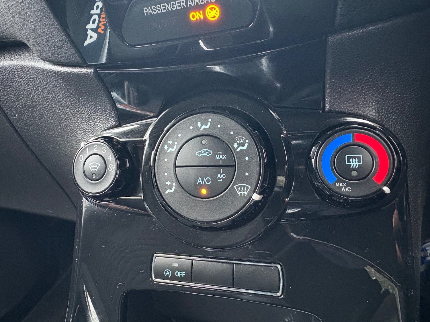 Used Ford Fiesta 2015 for sale - 77249049: Photo 14