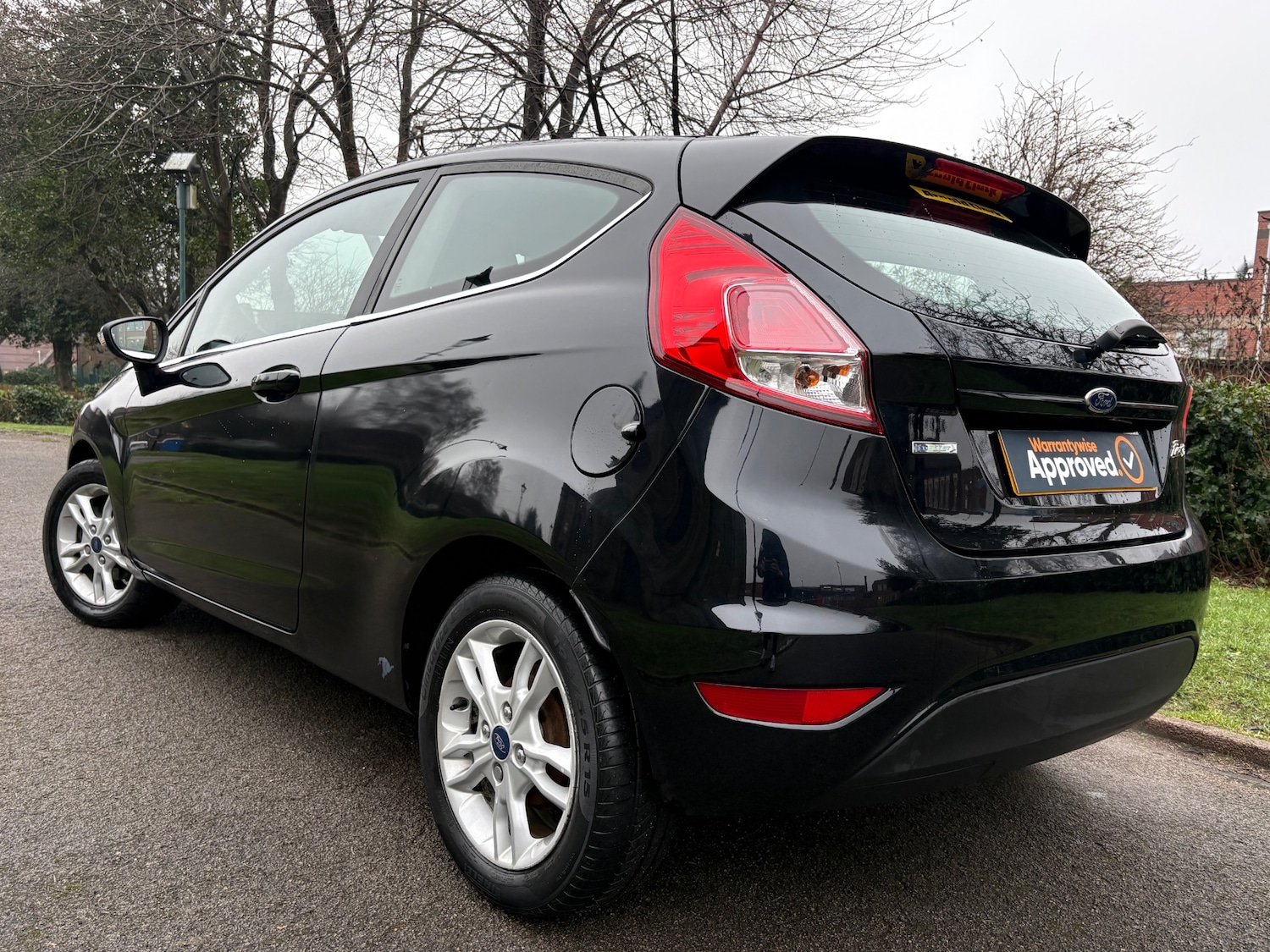 Used Ford Fiesta 2015 for sale - 77249049: Photo 3