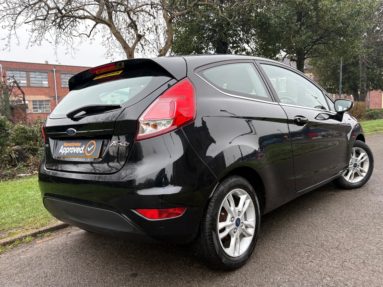 Used Ford Fiesta 2015 for sale - 77249049: Photo 4