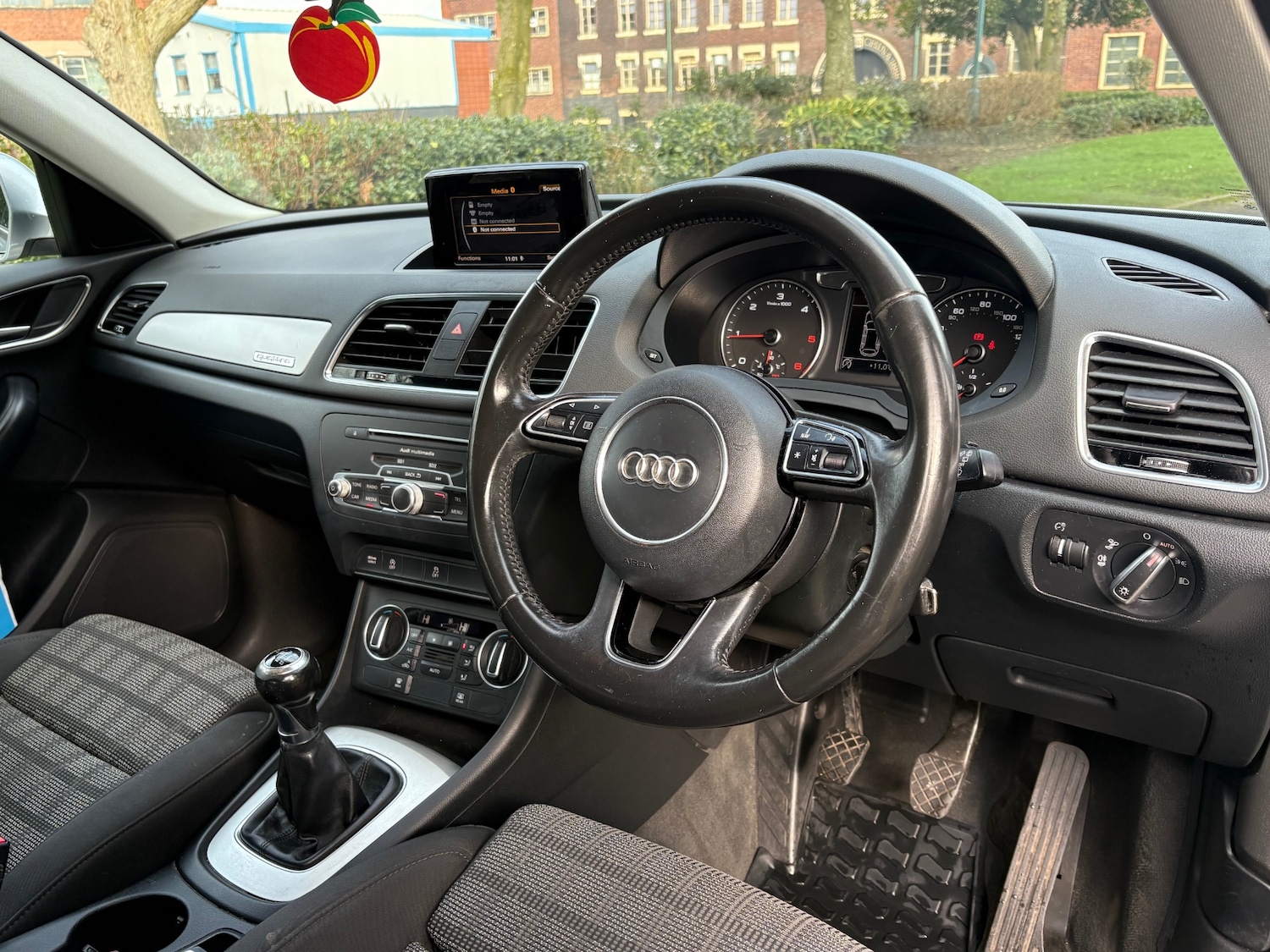 Used Audi Q3 2016 for sale - 77650083: Photo 10