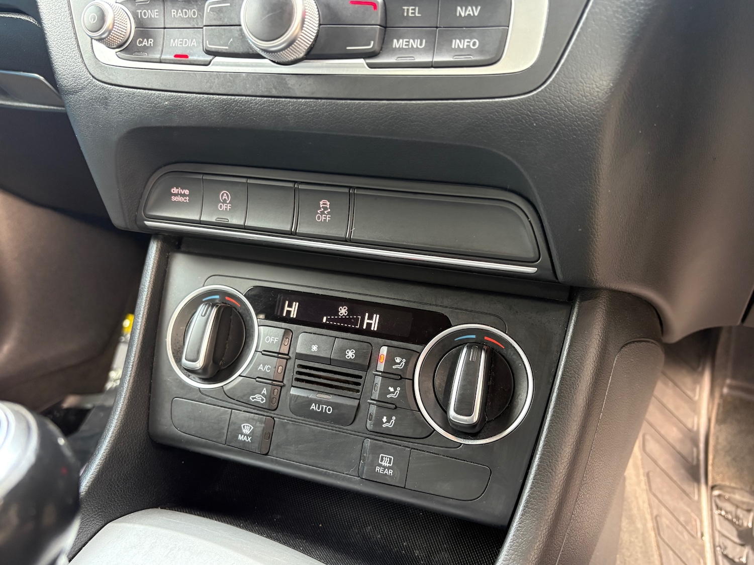 Used Audi Q3 2016 for sale - 77650083: Photo 12