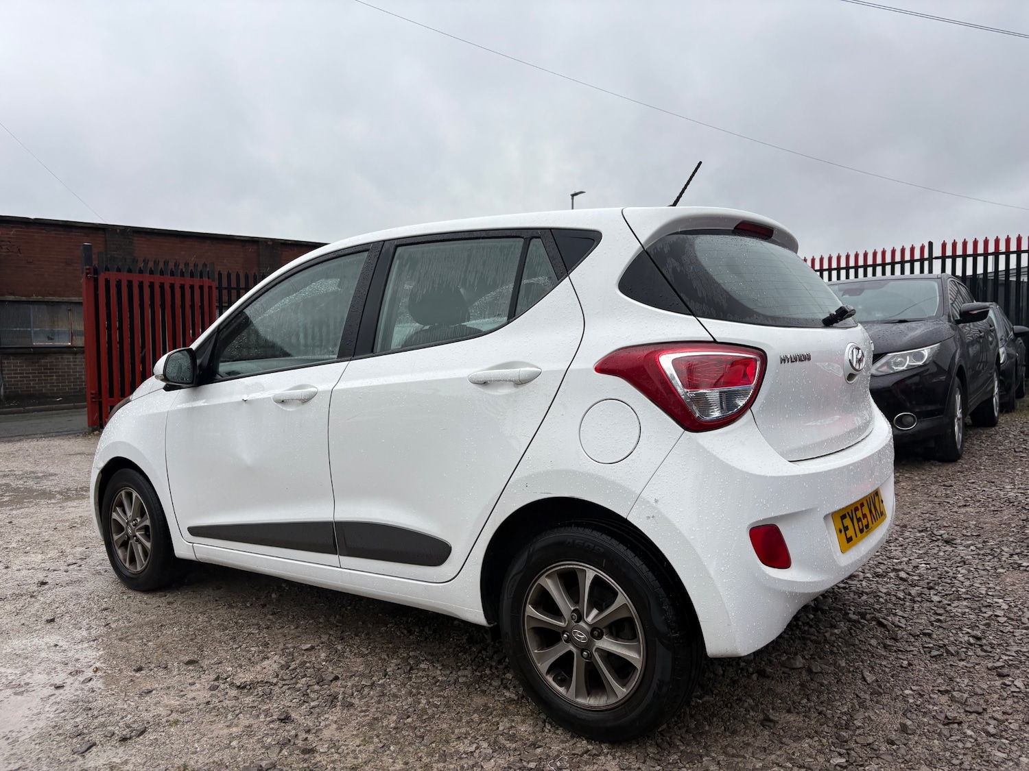 Used Hyundai i10 2015 for sale - 77461242: Photo 3