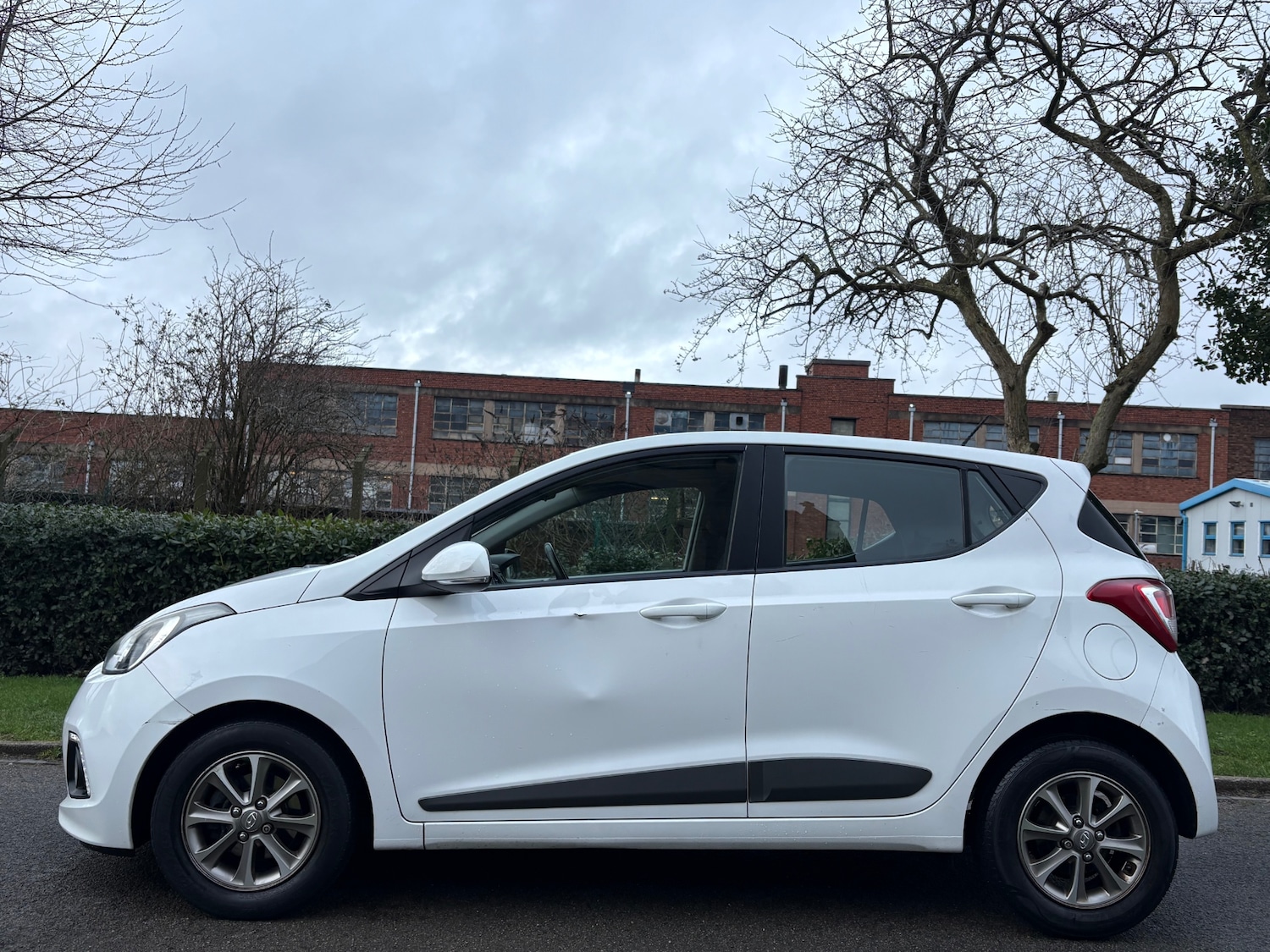 Used Hyundai i10 2015 for sale - 77461242: Photo 8