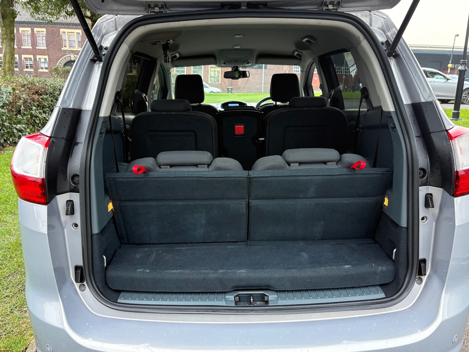 Used Ford Grand C-Max 2012 for sale - 77367260: Photo 16