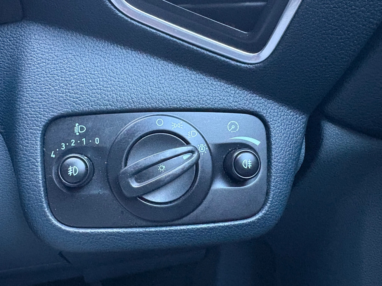 Used Ford Grand C-Max 2012 for sale - 77367260: Photo 22