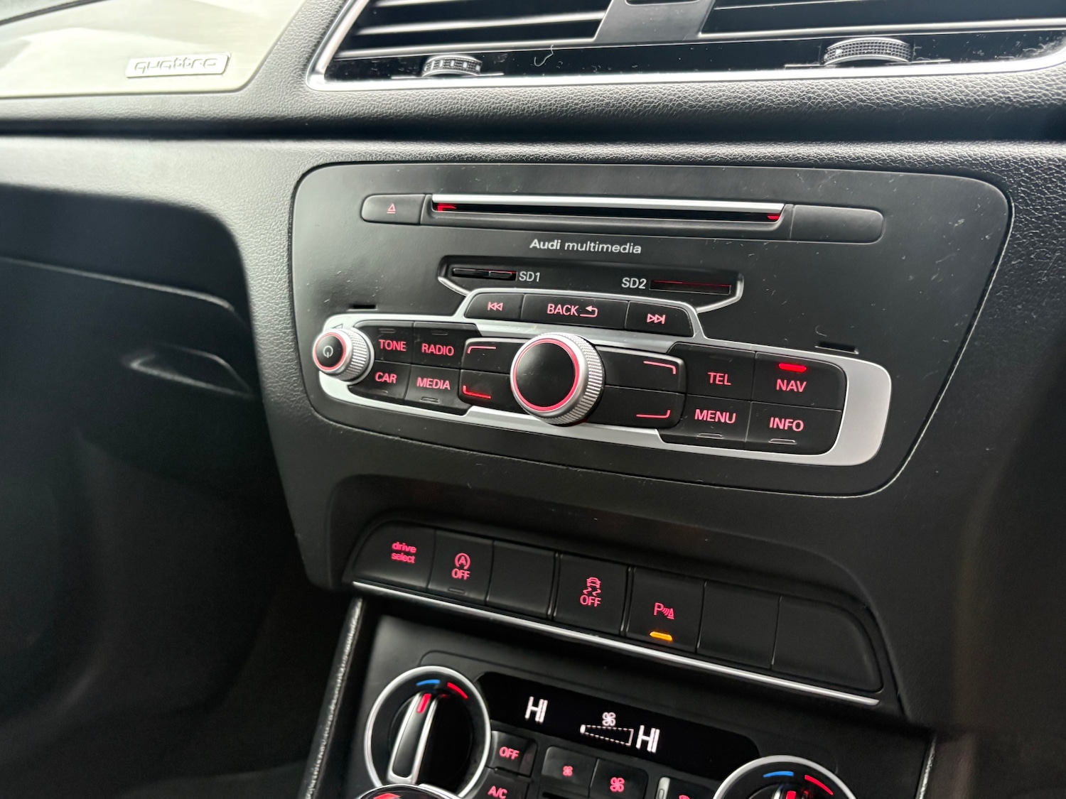 Used Audi Q3 2016 for sale - 76859876: Photo 15