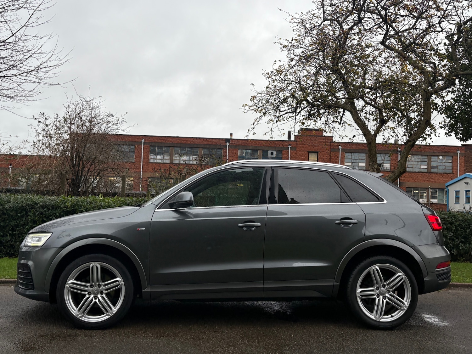Used Audi Q3 2016 for sale - 76859876: Photo 6