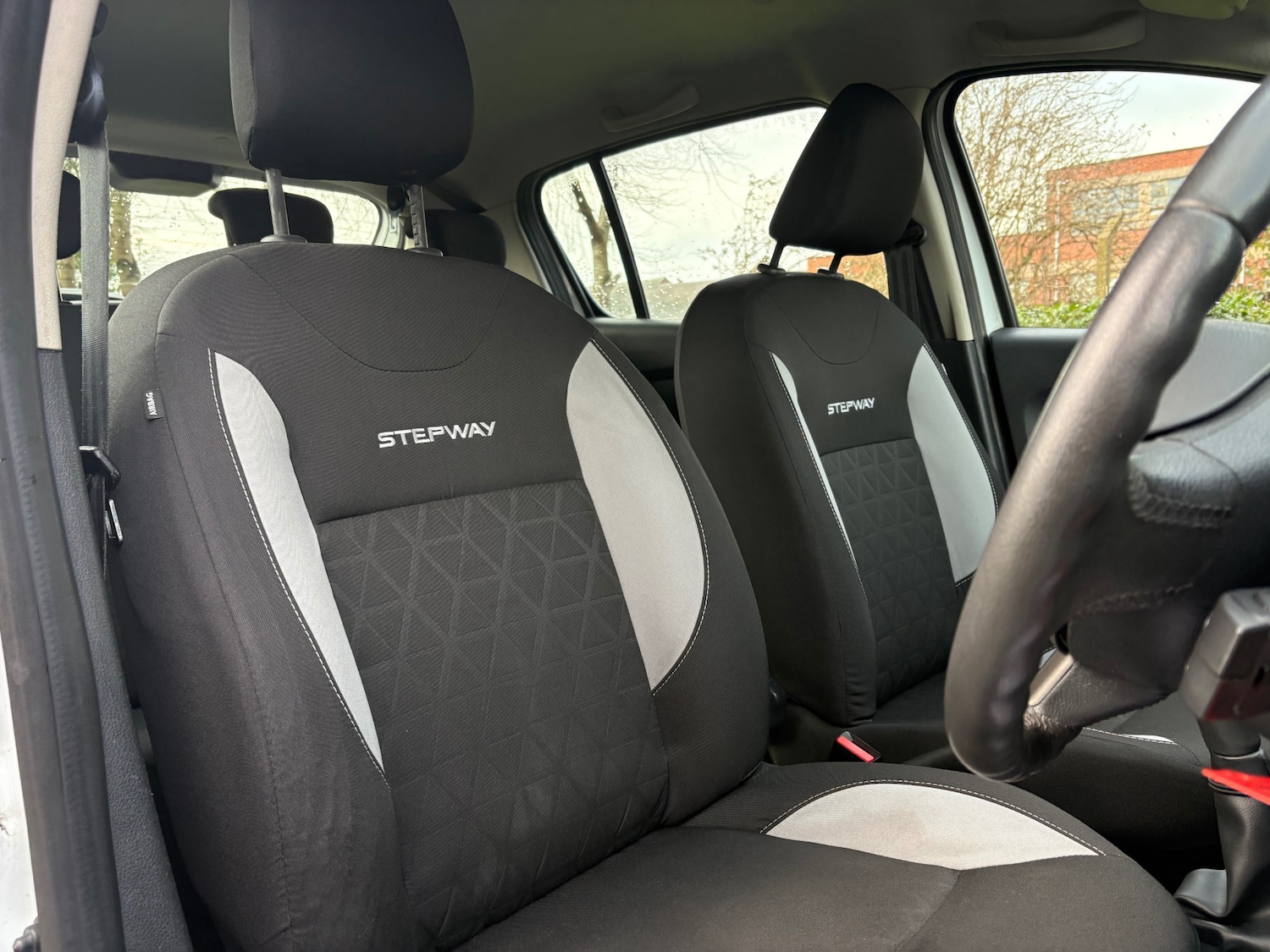 Used Dacia Sandero Stepway 2014 for sale - 76792672: Photo 10