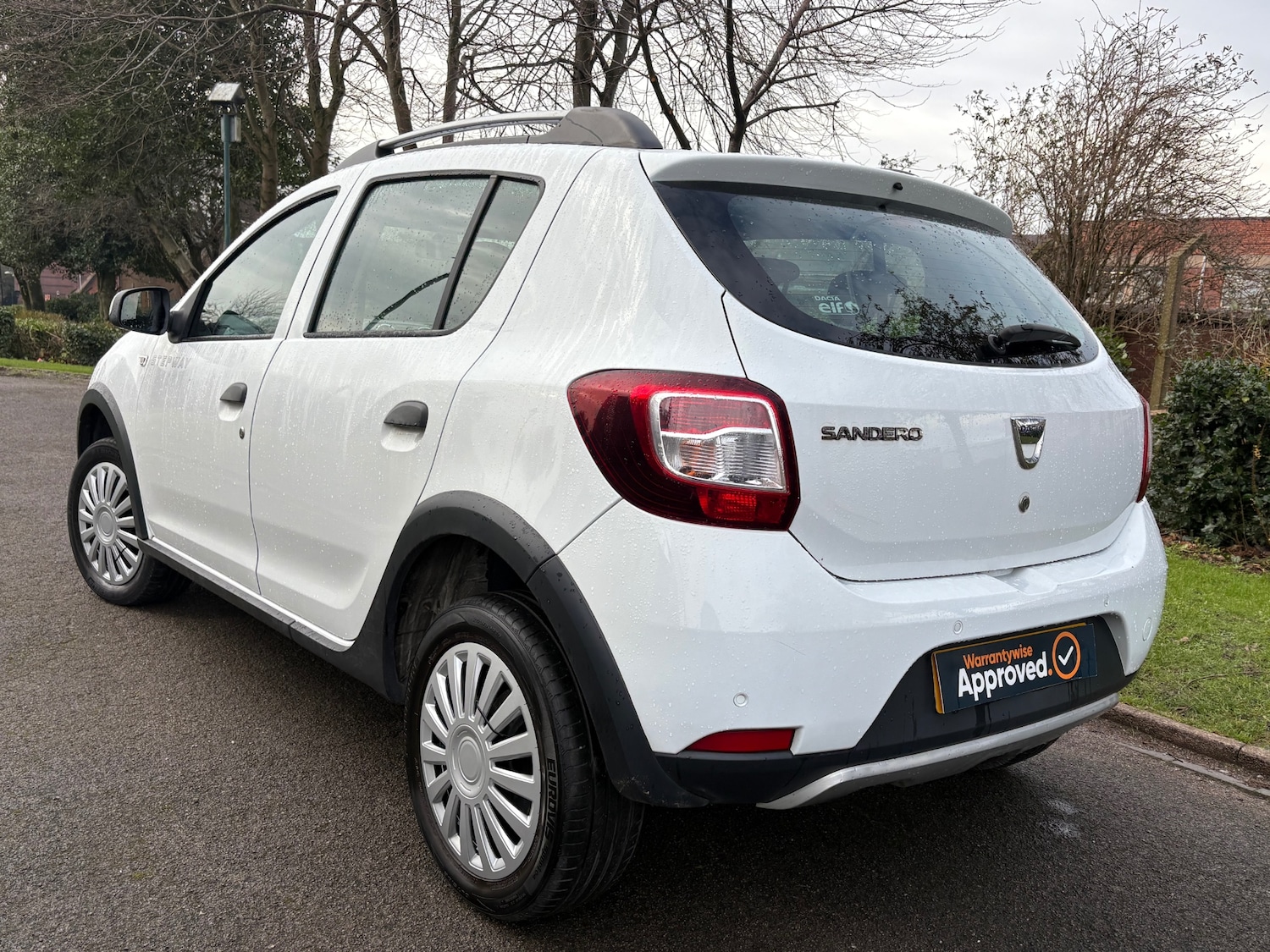 Used Dacia Sandero Stepway 2014 for sale - 76792672: Photo 2