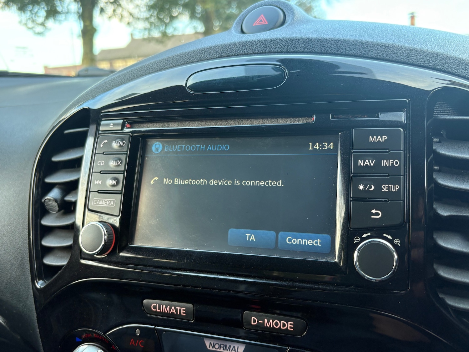 Used Nissan Juke 2015 for sale - 76762503: Photo 19