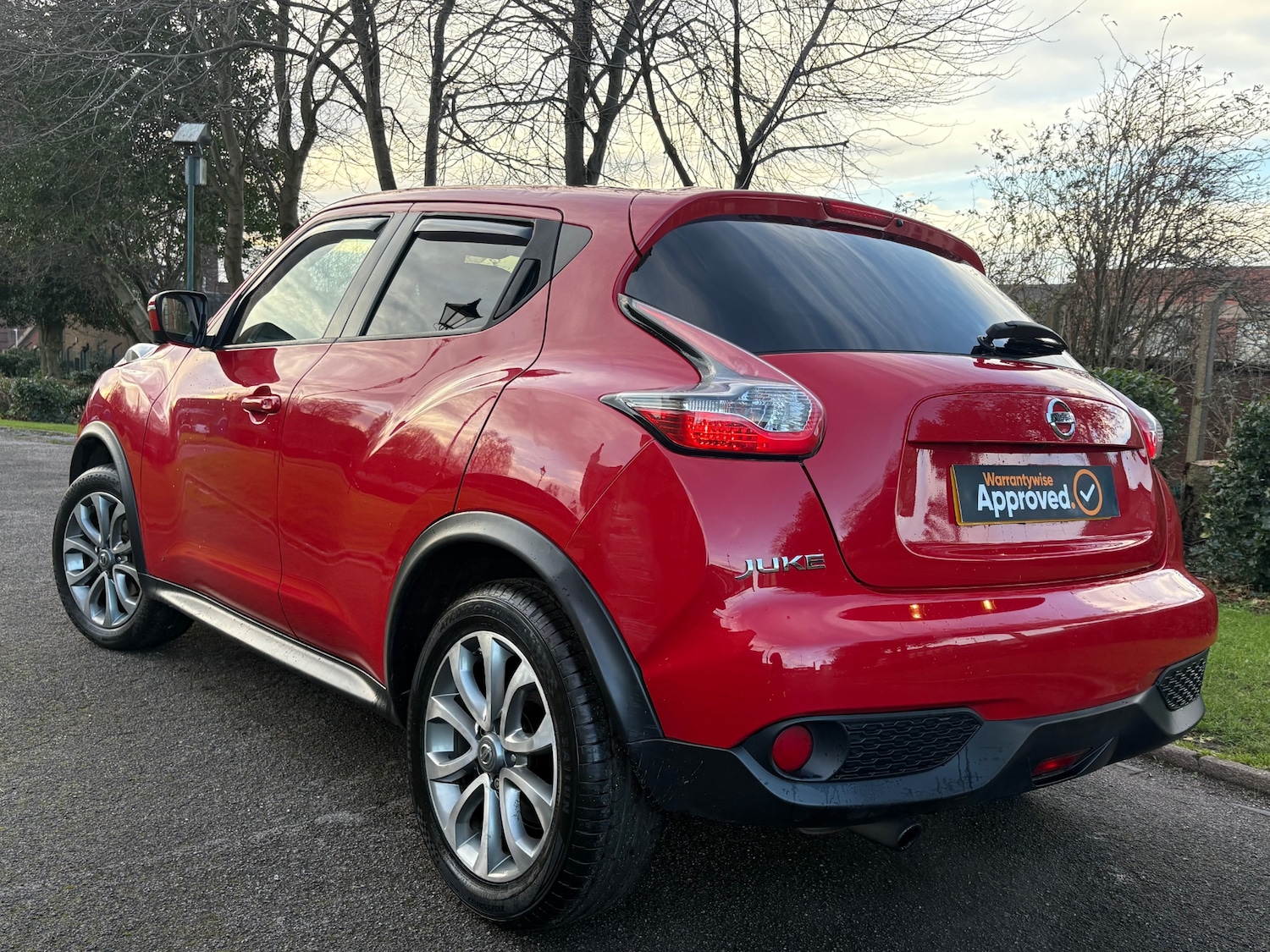 Used Nissan Juke 2015 for sale - 76762503: Photo 2