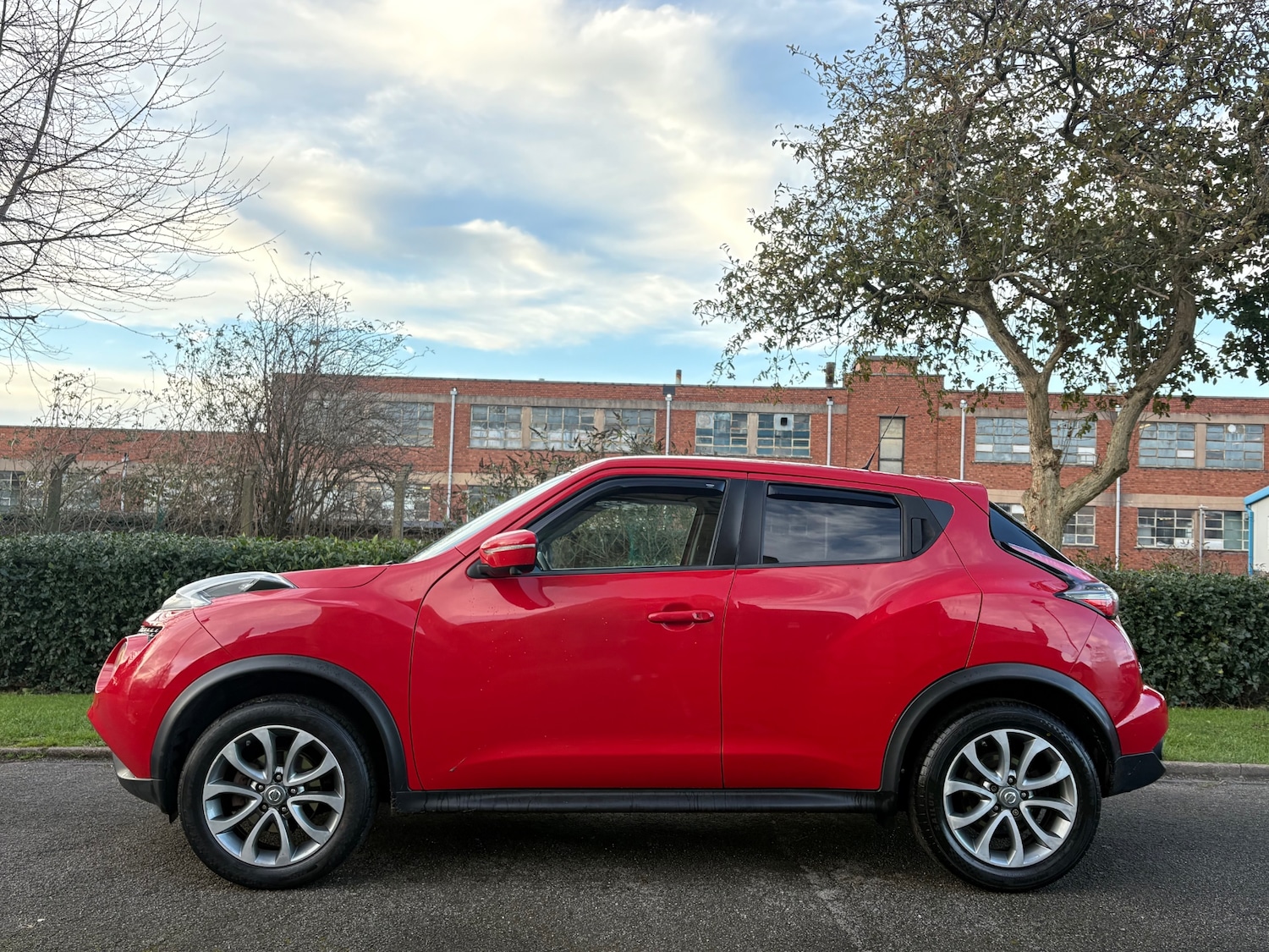 Used Nissan Juke 2015 for sale - 76762503: Photo 5