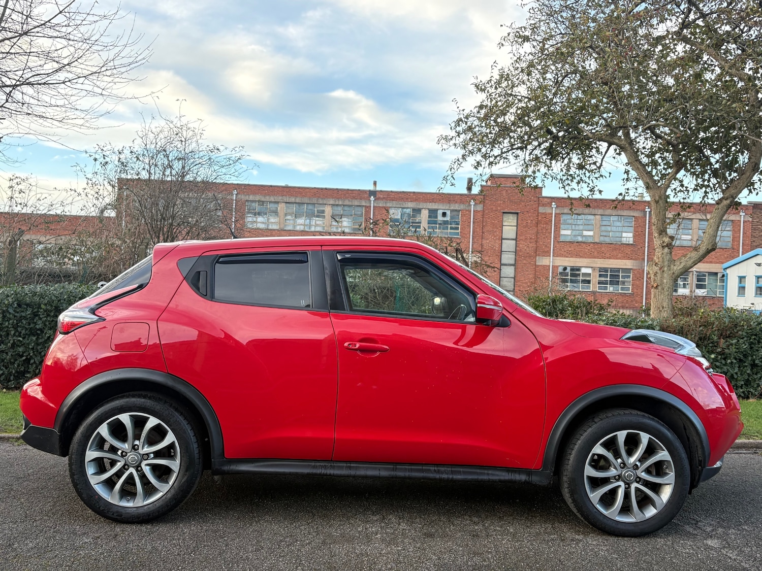 Used Nissan Juke 2015 for sale - 76762503: Photo 6