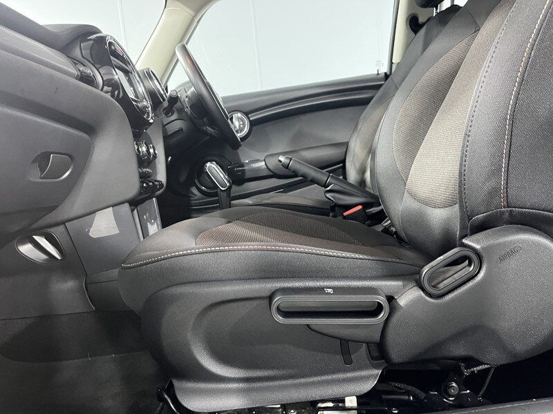 Used MINI Hatch 2018 for sale - 77745992: Photo 32