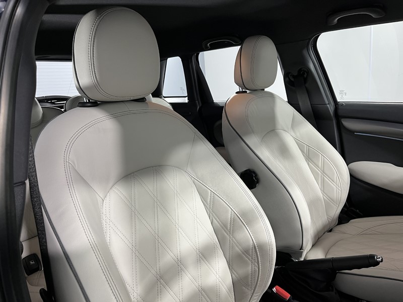 Used MINI Hatch 2022 for sale - 77033018: Photo 11