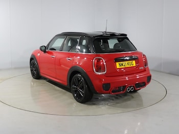 Used MINI Hatch 2021 for sale - 76982206: Photo