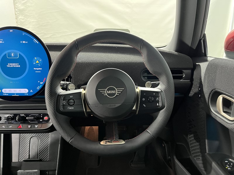 Used MINI Cooper 2024 for sale - 77981204: Photo 5