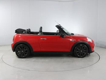 Used MINI Convertible 2018 for sale - 79735228: Photo