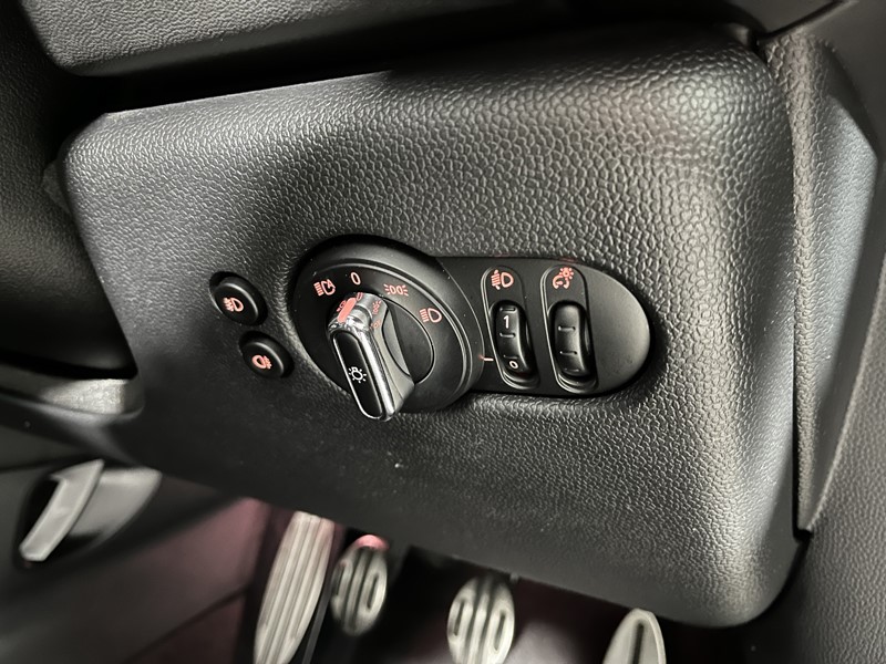 Used MINI Hatch 2019 for sale - 78053231: Photo 21