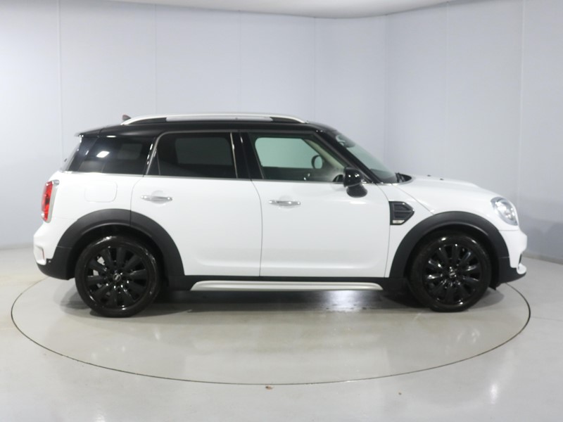Used MINI Countryman 2018 for sale - 76982431: Photo 3
