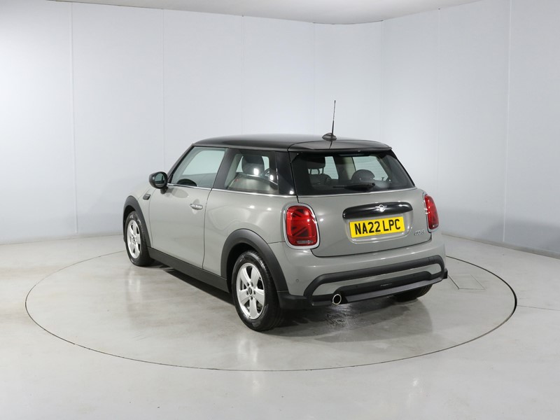 Used MINI Hatch 2022 for sale - 77930972: Photo 2